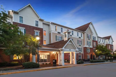 TownePlace Suites Chicago Lombard 4