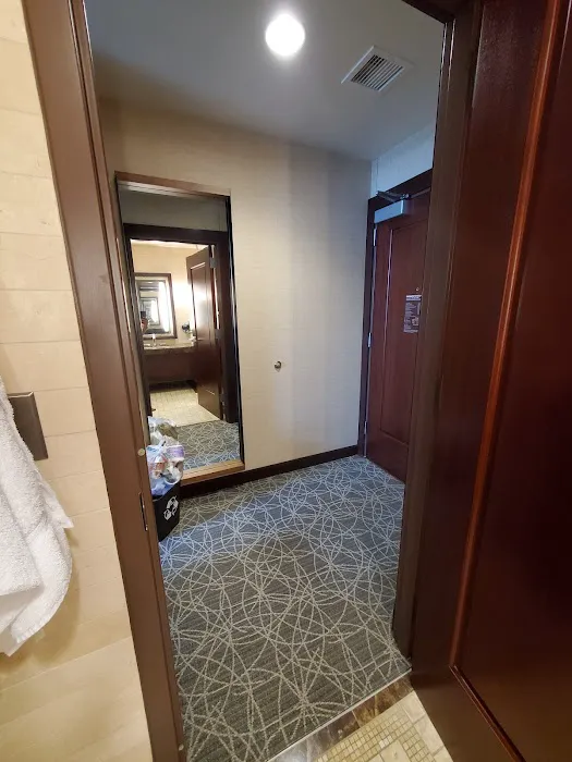 Inn at Water's Edge 4
