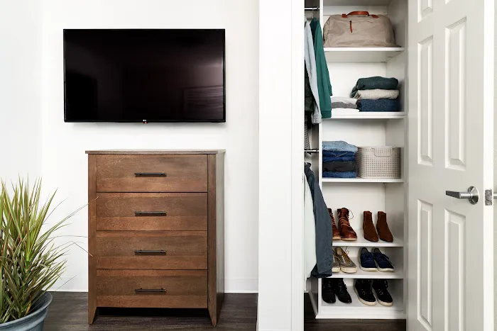 InTown Suites Extended Stay Chicago IL - Oakbrook 4