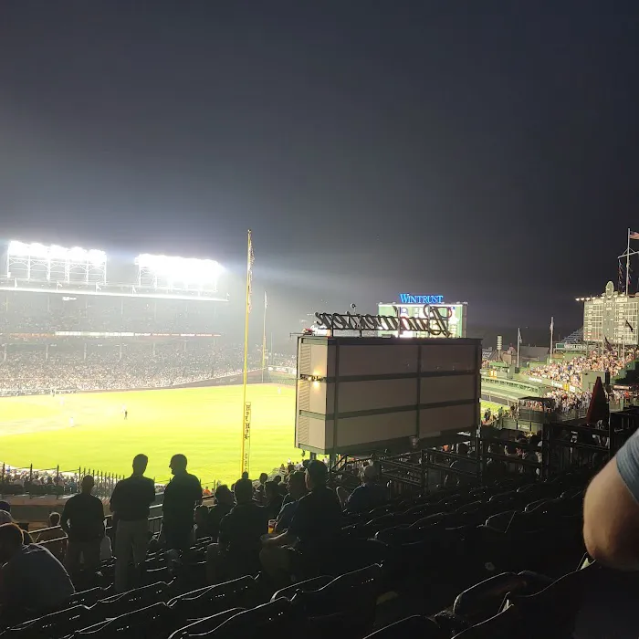 The Inn at Wrigleyville 5