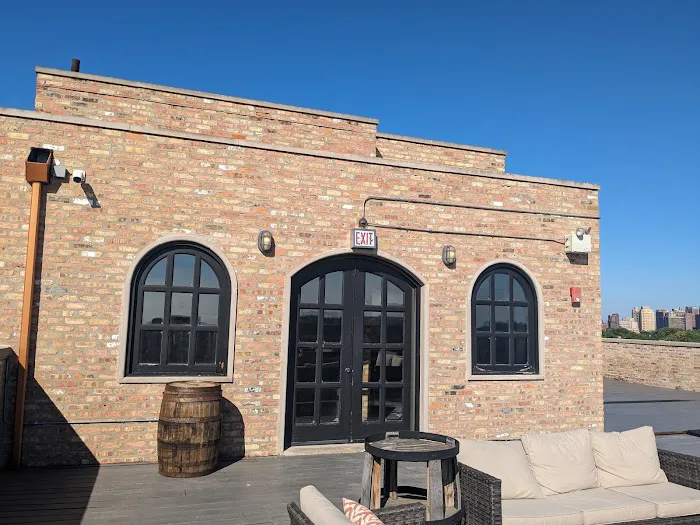 The Wheelhouse Hotel 5