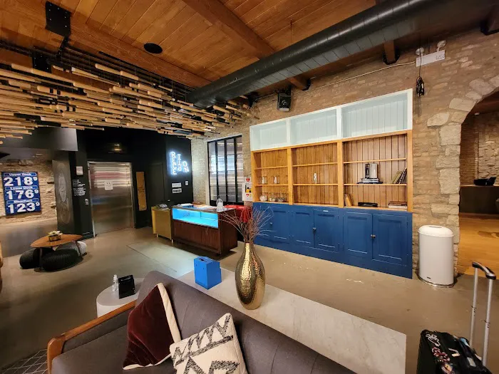 The Wheelhouse Hotel 5