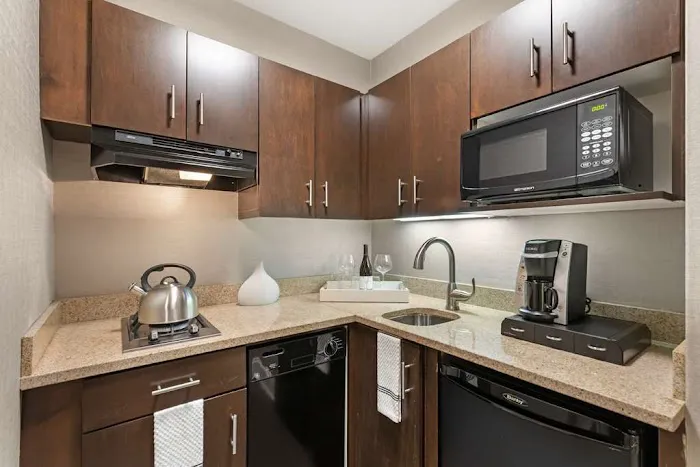Best Western Plus Hawthorne Terrace Hotel 5