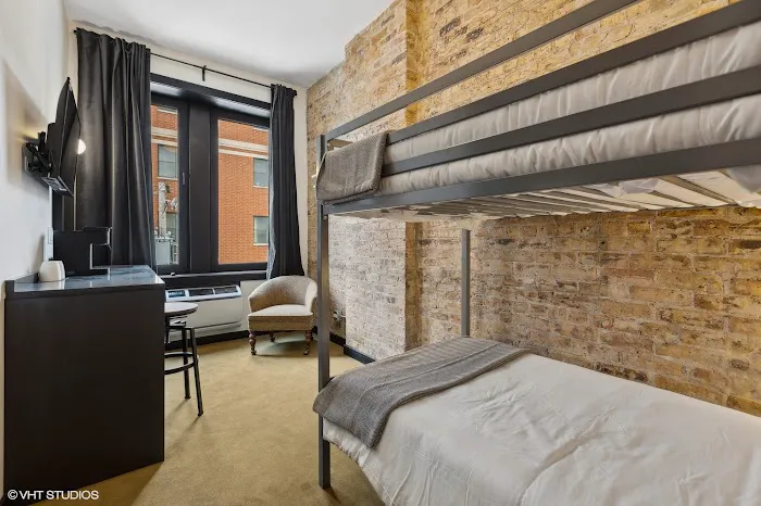 Logan Square SRO Hotel 5