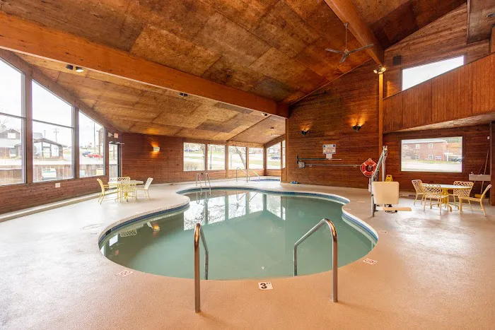 Cedar Motor Inn 4