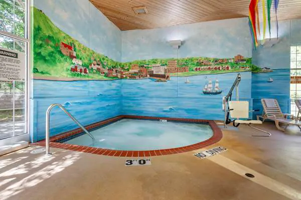 Comfort Suites 4