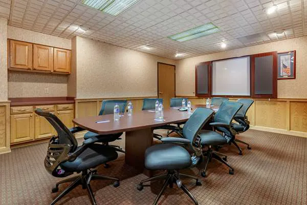 Comfort Suites 4