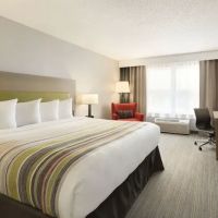 Holiday Inn Express & Suites Marquette by IHG ico