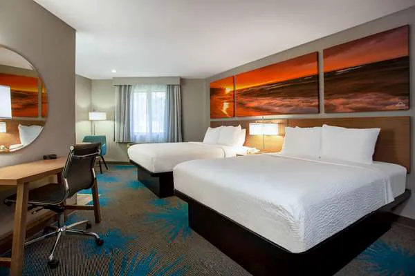 Days Inn by Wyndham Marquette 4