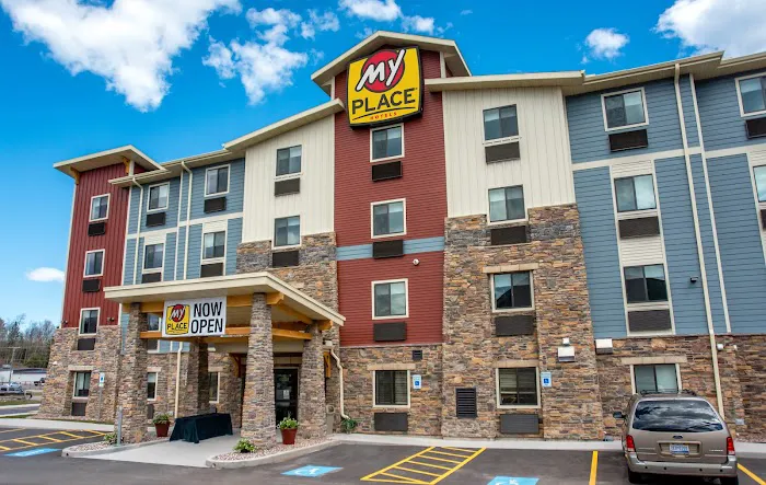 My Place Hotel-Marquette, MI 4