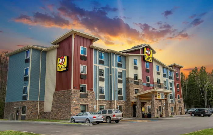 My Place Hotel-Marquette, MI 4