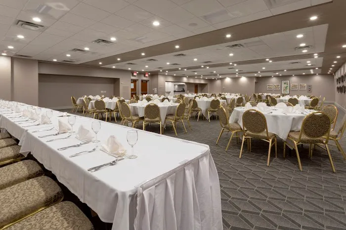 Holiday Inn Marquette by IHG 4