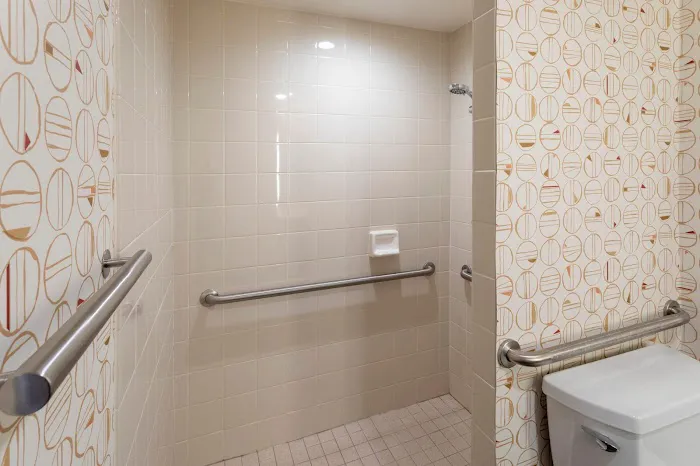 Holiday Inn Marquette by IHG 4