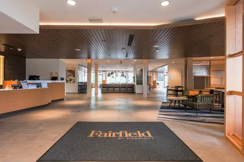 Fairfield Inn & Suites Marquette 4