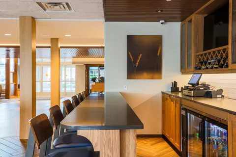 Fairfield Inn & Suites Marquette 4