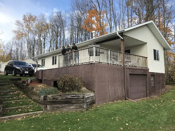 Bear's Nine Pines Resort 4