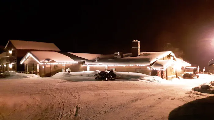 Root Cellar Resort and Dining 4