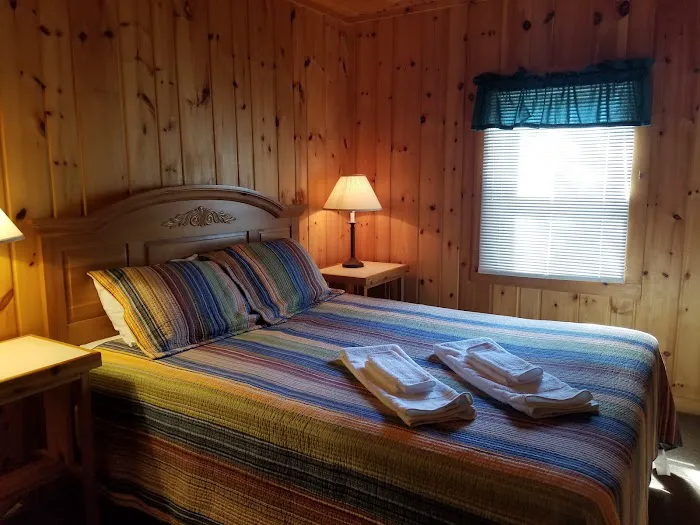 Cedaroma Lodge Resort 4