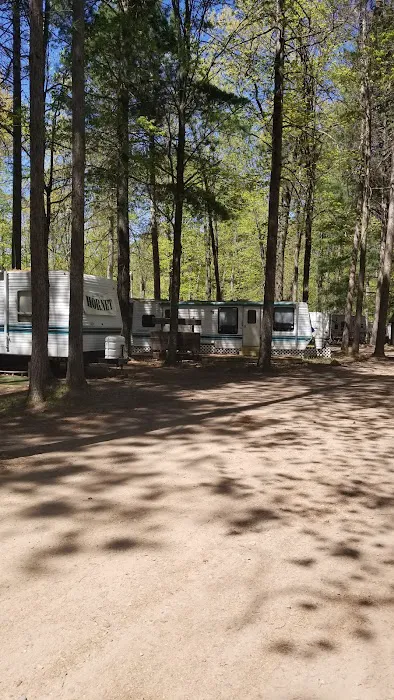 Paradise Waters Resort & Campground 4
