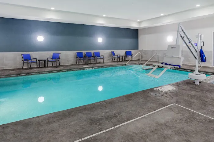 Holiday Inn Express & Suites Rice Lake by IHG 4
