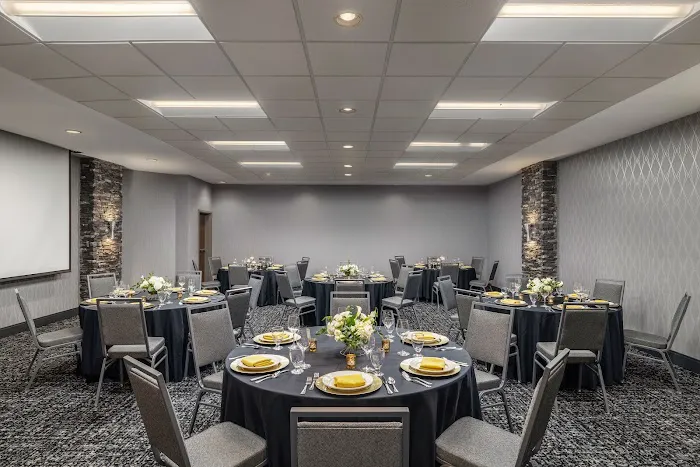 Holiday Inn Coralville - Iowa City by IHG 4