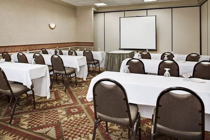 Hampton Inn Iowa City/Coralville 4
