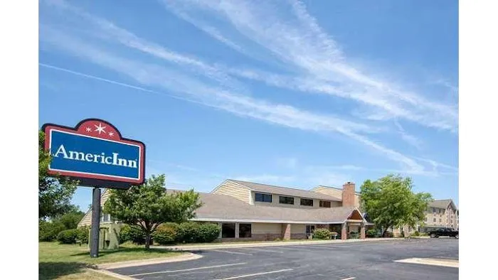 AmericInn by Wyndham Coralville 4