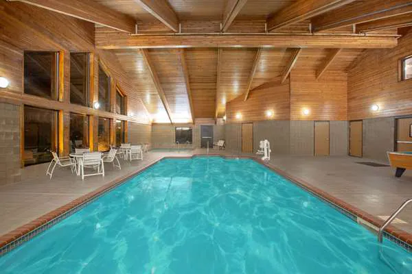AmericInn by Wyndham Coralville 4