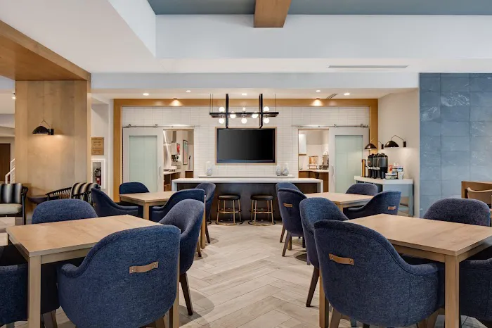Staybridge Suites Iowa City - Coralville by IHG 5