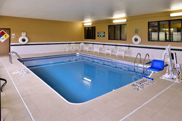 Quality Inn Coralville - Iowa River Landing 4