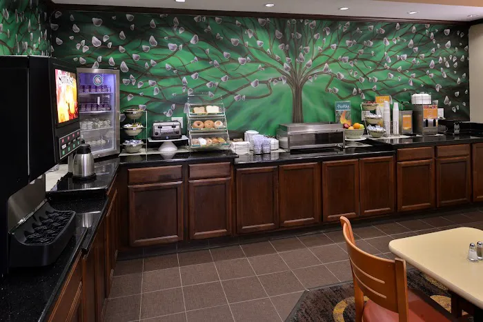 Quality Inn Coralville - Iowa River Landing 4