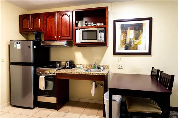 MainStay Suites Coralville - Iowa City 4