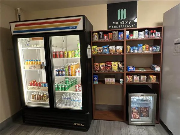 MainStay Suites Coralville - Iowa City 4