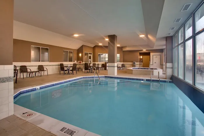 Drury Inn & Suites Iowa City Coralville 5