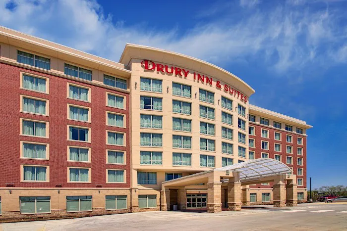 Drury Inn & Suites Iowa City Coralville 5