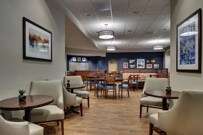 Drury Inn & Suites Iowa City Coralville 5