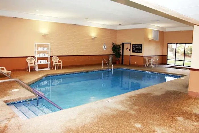 Hampton Inn Cedar Rapids South 5