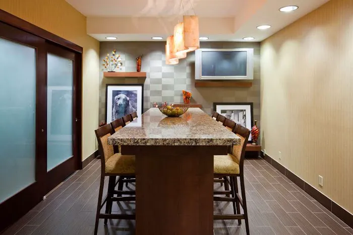Hampton Inn Cedar Rapids South 5