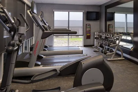 Fairfield Inn & Suites Cedar Rapids 5