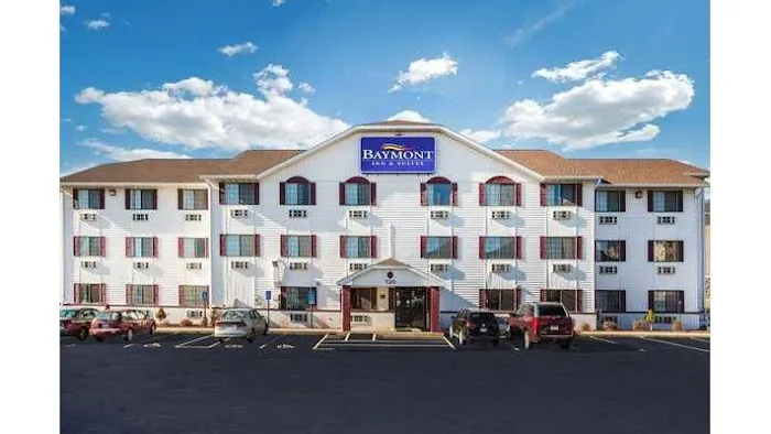 Baymont by Wyndham Cedar Rapids 5