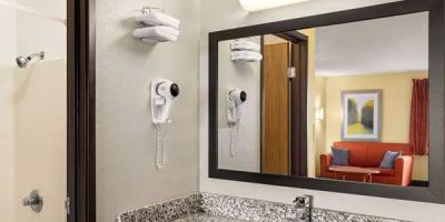Baymont by Wyndham Cedar Rapids