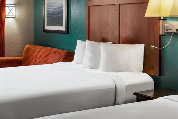 Baymont by Wyndham Cedar Rapids 5