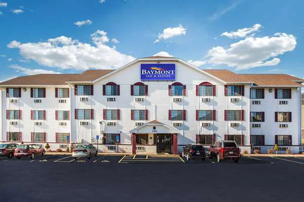 Baymont by Wyndham Cedar Rapids 5