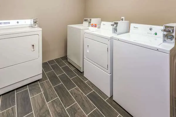 Baymont by Wyndham Cedar Rapids 5