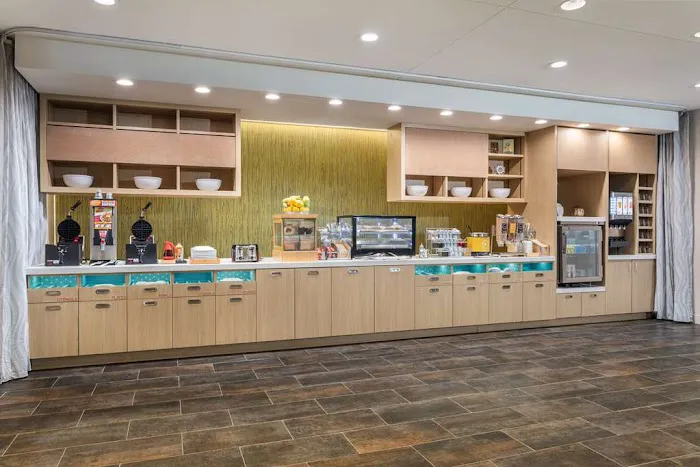 Home2 Suites by Hilton Cedar Rapids Westdale 4
