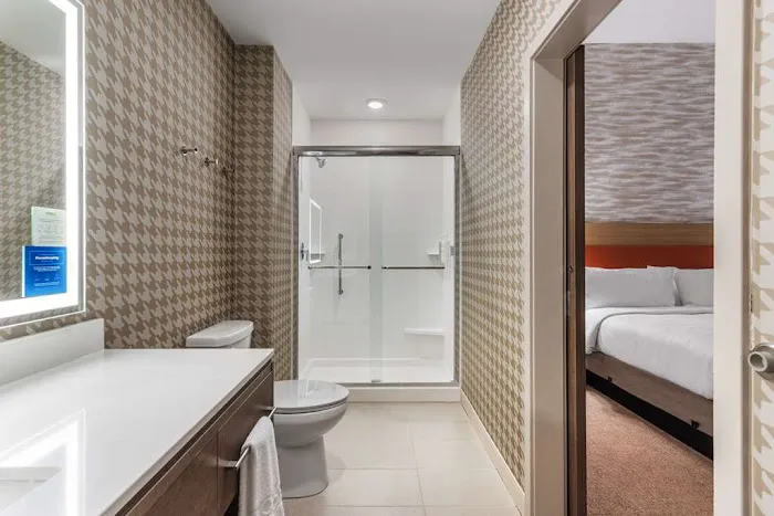 Home2 Suites by Hilton Cedar Rapids Westdale 4