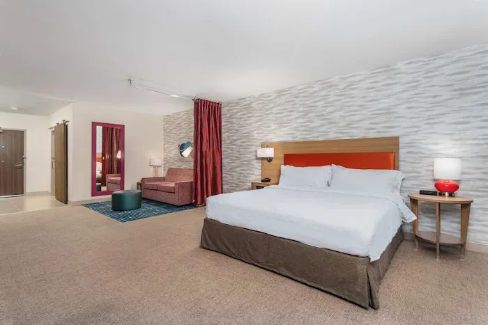 Home2 Suites by Hilton Cedar Rapids Westdale 4