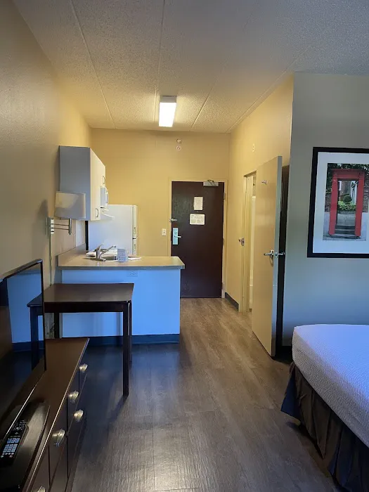 Extended Stay America - Chicago - Hillside 4