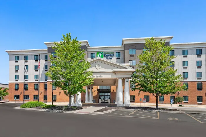 Holiday Inn Express & Suites Chicago West-O'Hare Arpt Area by IHG 4