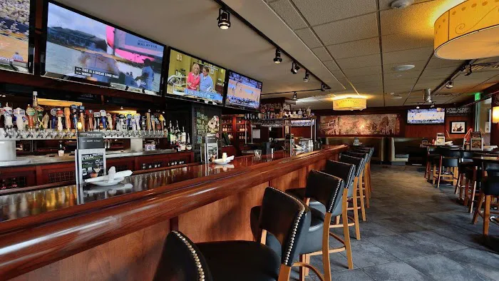 Holiday Inn Chicago Oakbrook by IHG 4